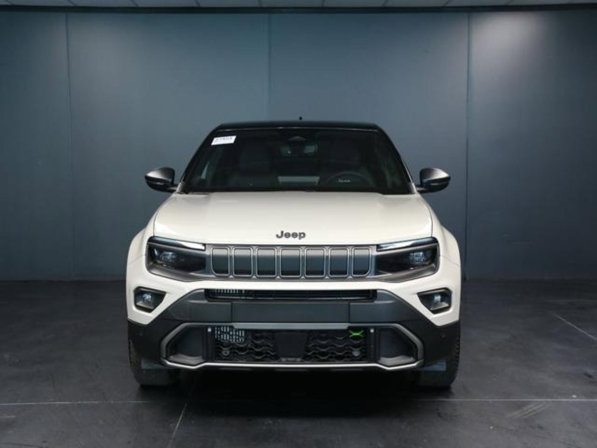 Jeep Avenger 1.2 turbo e-hybrid mhev Overland 4xe 145cv edct6 (2)