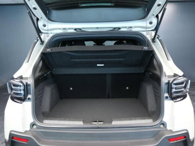 Jeep Avenger 1.2 turbo e-hybrid mhev Overland 4xe 145cv edct6 (7)