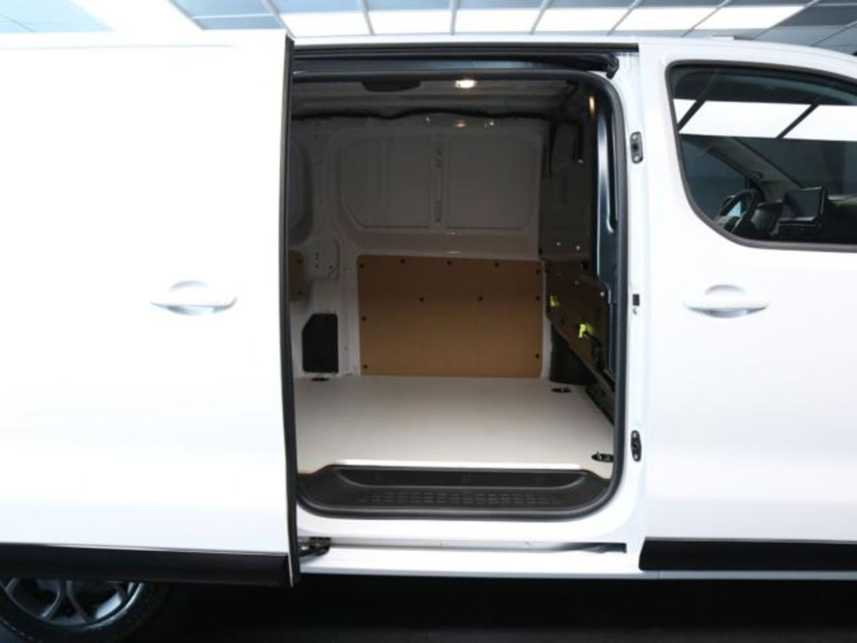 Citroen Jumpy Furgone M 2.2 diesel S&S 180cv auto (9)