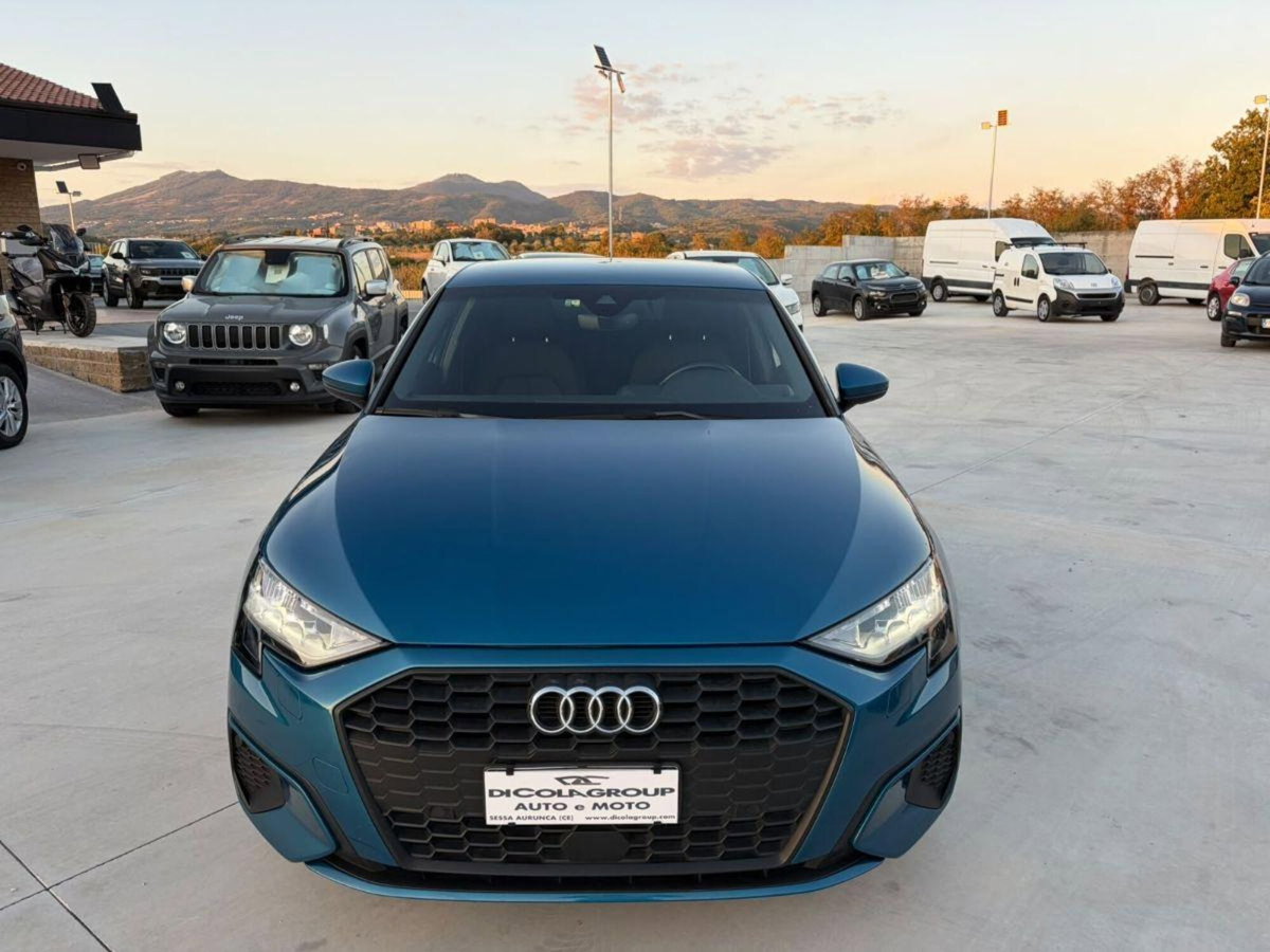Audi A3 Sportback 2.0 TDI S tronic Business (2)