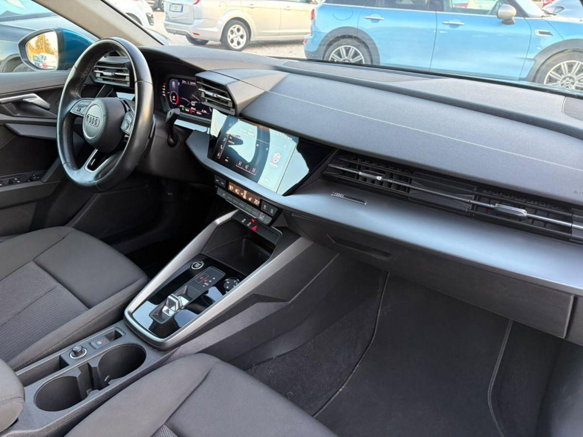 Audi A3 Sportback 2.0 TDI S tronic Business (8)