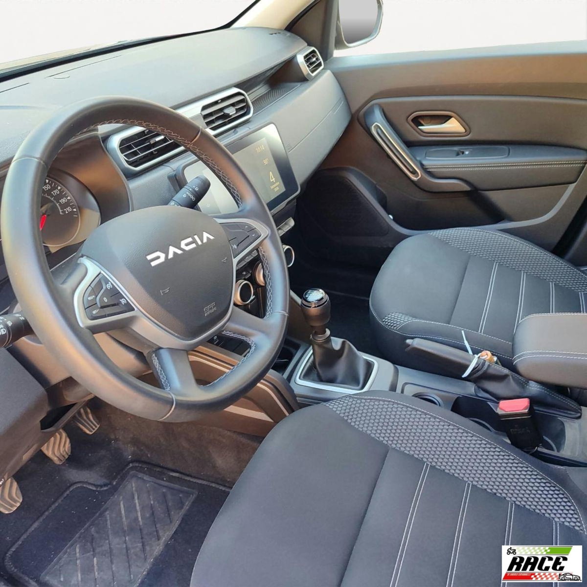 Dacia Duster 1.0 TCe GPL 4x2 Journey (9)