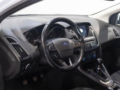 Ford Focus Station Wagon 1.5 TDCi 120 CV Start&Stop SW ST Line (4)