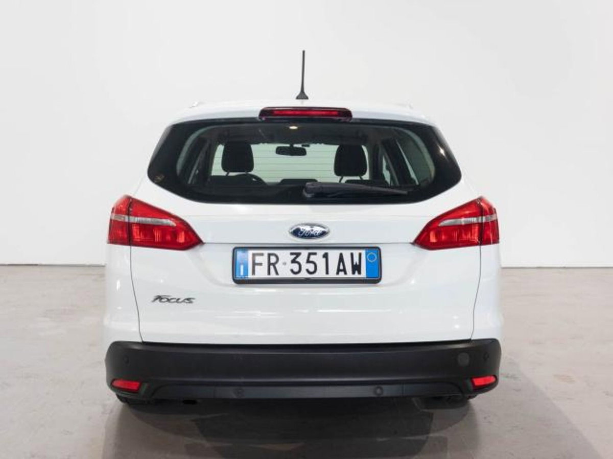 Ford Focus Station Wagon 1.5 TDCi 120 CV Start&Stop SW ST Line (5)