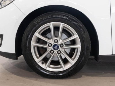 Ford Focus Station Wagon 1.5 TDCi 120 CV Start&Stop SW ST Line (7)