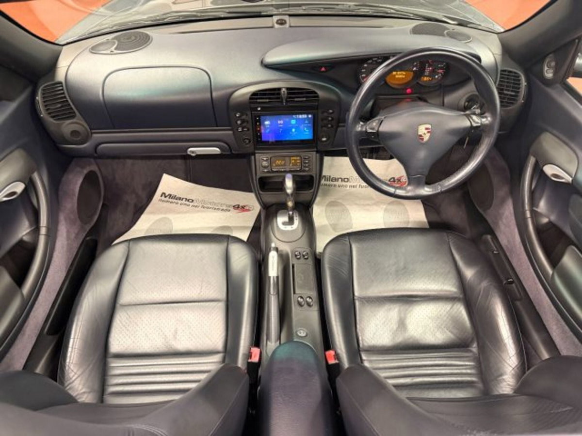Porsche Boxster 2.7i 24V cat (11)