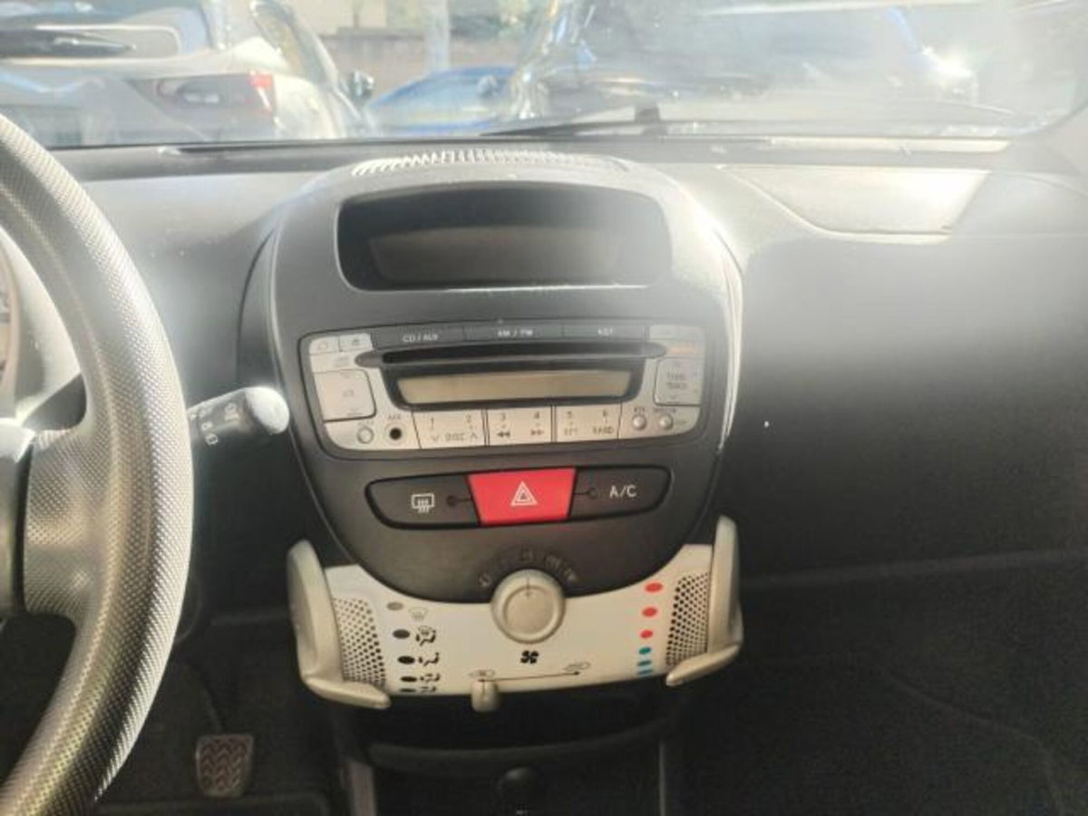 Toyota Aygo 1.0 12V VVT-i 5 porte Active (11)
