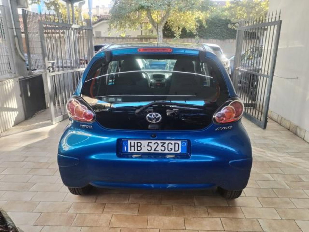Toyota Aygo 1.0 12V VVT-i 5 porte Active (4)