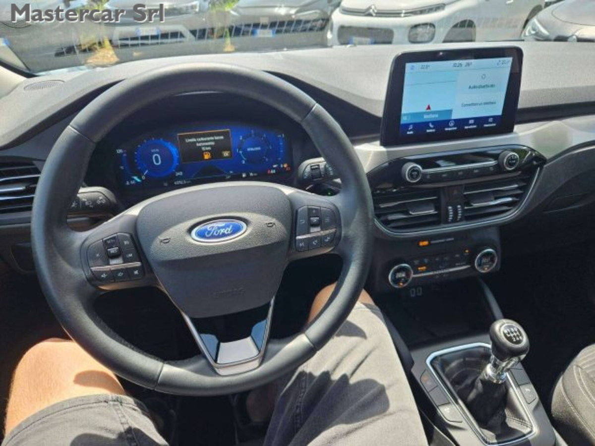 Ford Kuga 2.0 EcoBlue Hybrid 150 CV 2WD Titanium (14)