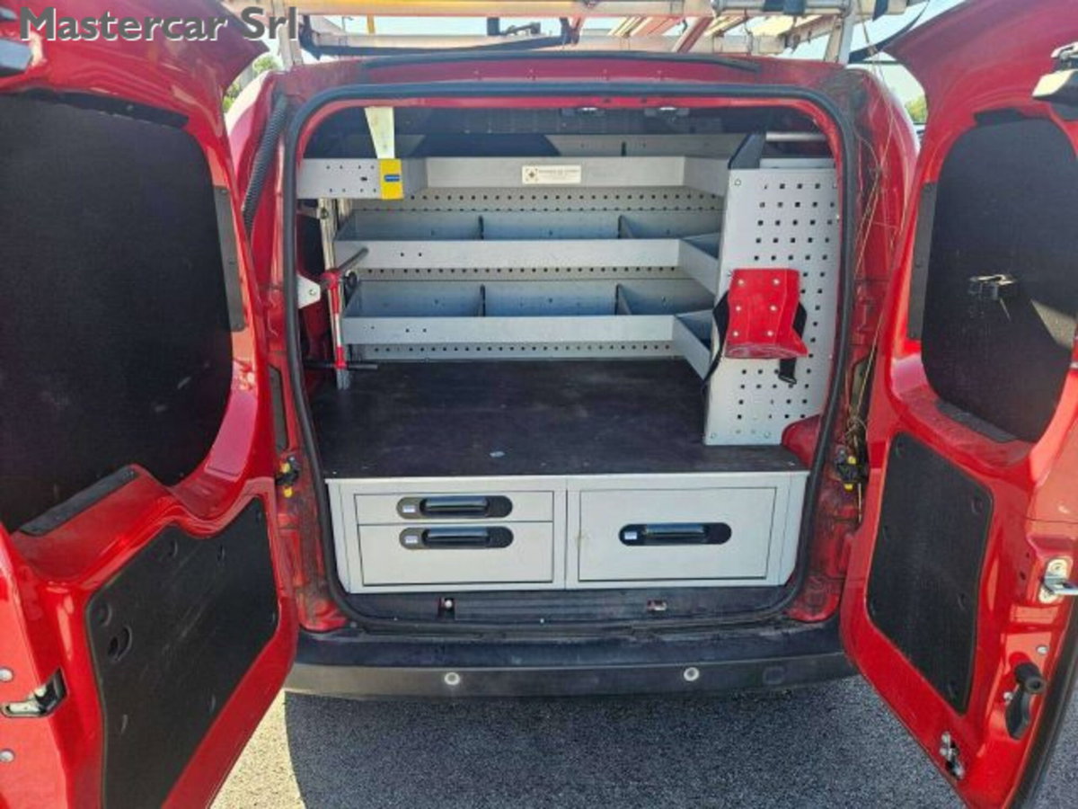 Fiat Fiorino 1.3 MJT 95CV Furgone (12)