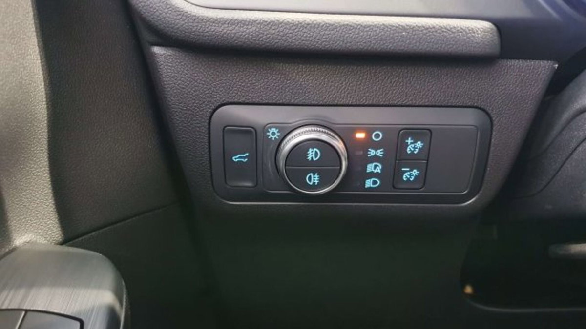 Ford Kuga 2.5 Full Hybrid 190 CV CVT AWD ST-Line Design (13)