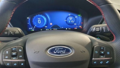 Ford Kuga 2.5 Full Hybrid 190 CV CVT AWD ST-Line Design (9)