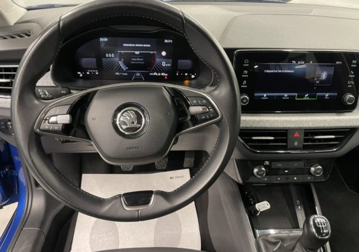 Skoda Kamiq 1.0 TSI Ambition (2)
