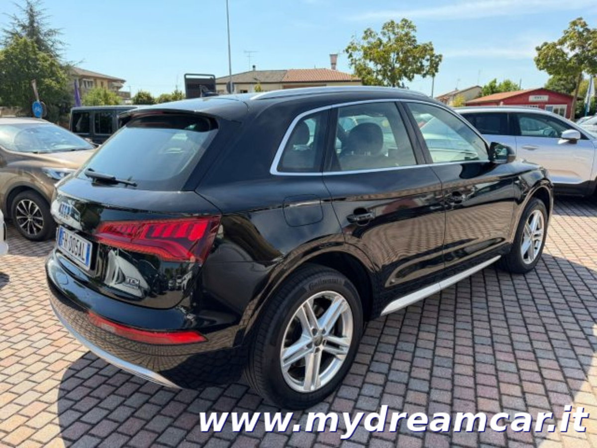 Audi Q5 40 TDI quattro S tronic Sport (4)