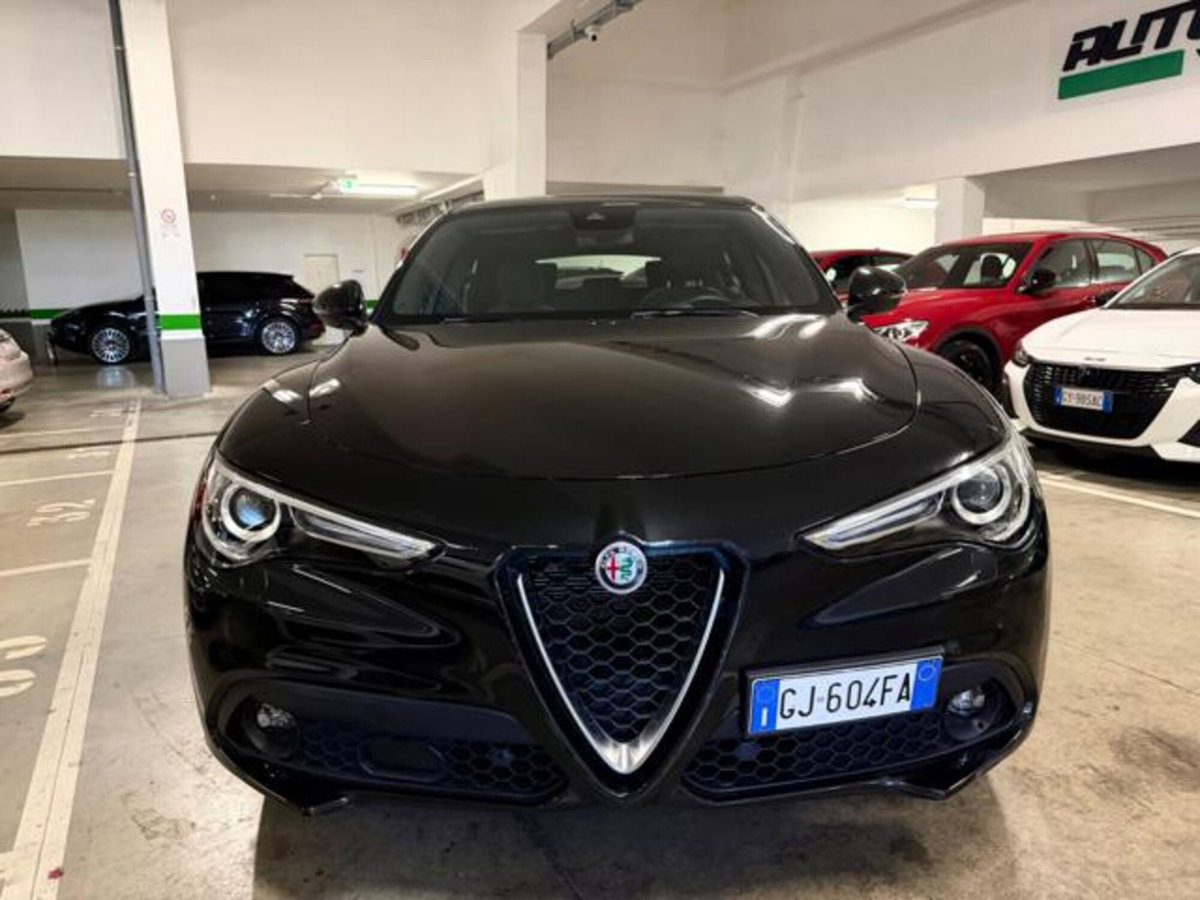 Alfa Romeo Stelvio Stelvio 2.2 Turbodiesel 190 CV AT8 Q4 B-Tech (4)