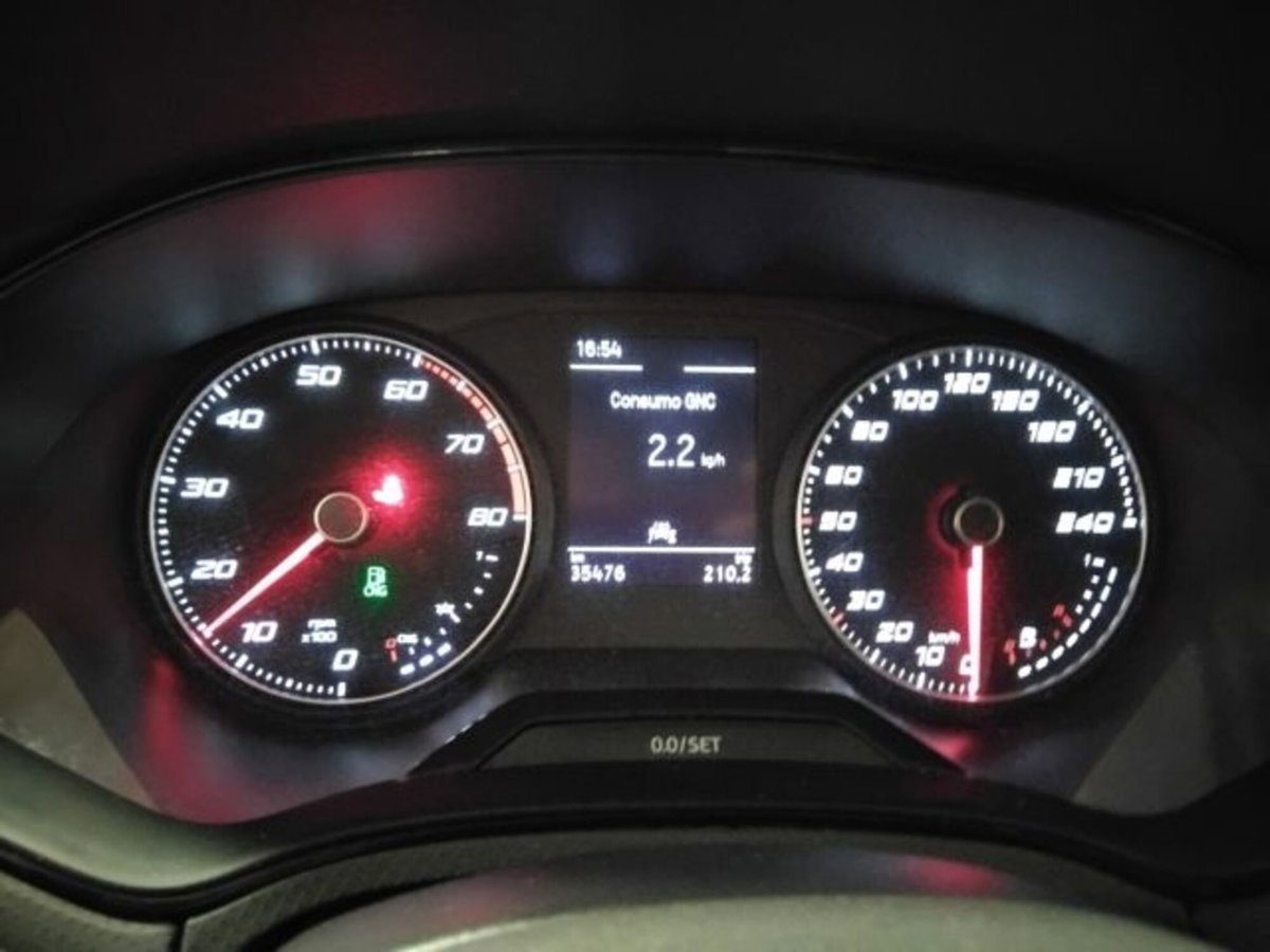 SEAT Arona 1.0 TGI Reference (17)