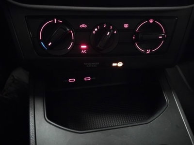 SEAT Arona 1.0 TGI Reference (19)