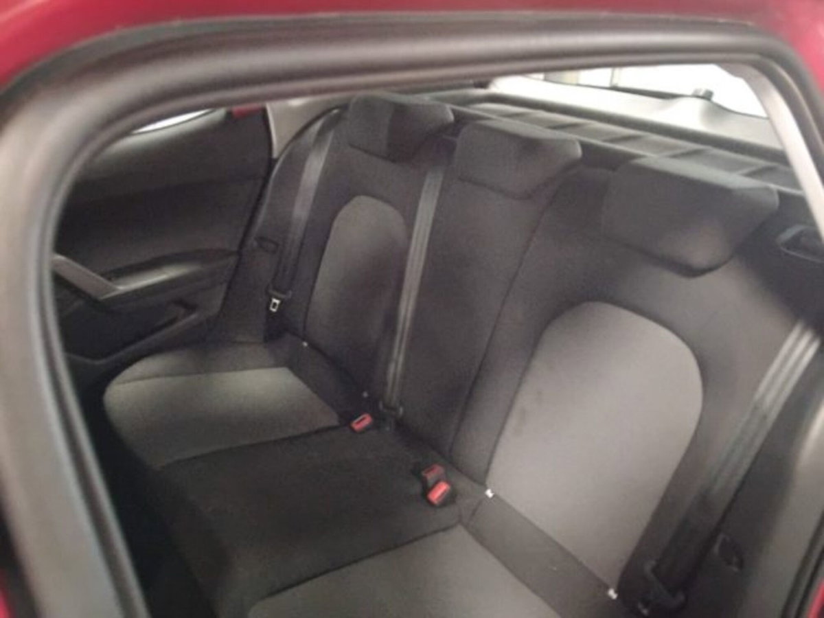 SEAT Arona 1.0 TGI Reference (7)