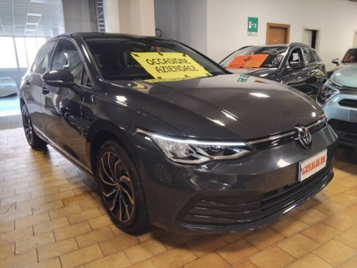 Volkswagen Golf Variant 1.0 eTSI EVO DSG Life