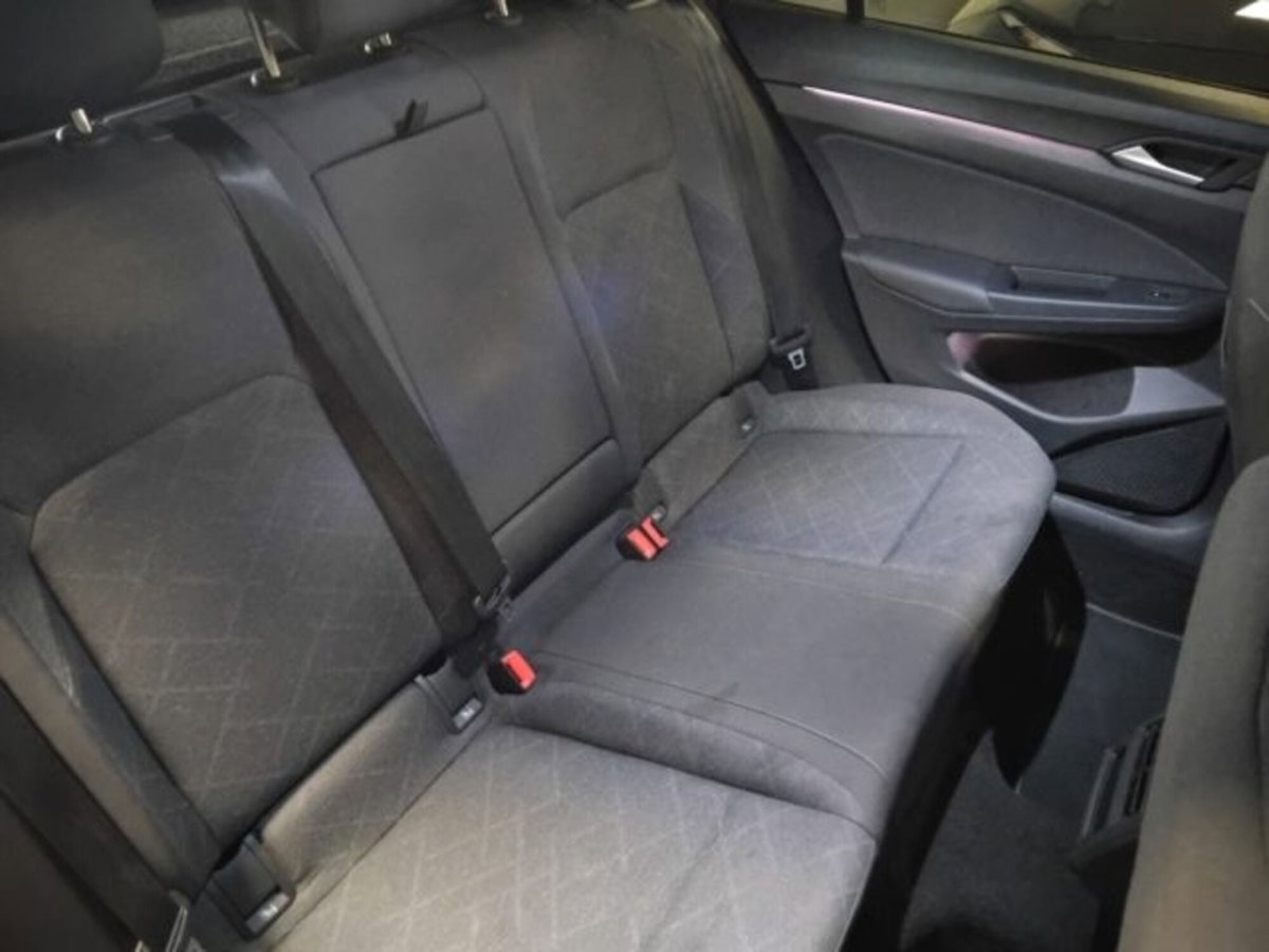 Volkswagen Golf Variant 1.0 eTSI EVO DSG Life (11)