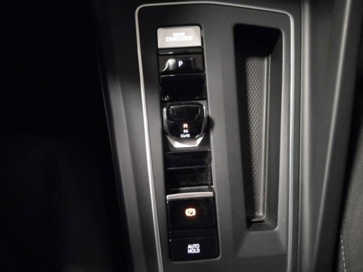 Volkswagen Golf Variant 1.0 eTSI EVO DSG Life (19)