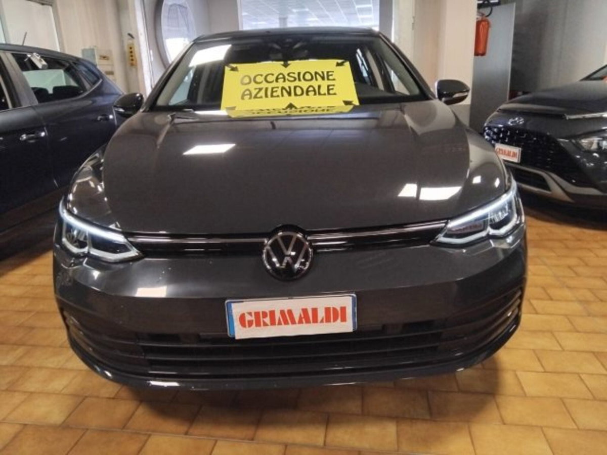 Volkswagen Golf Variant 1.0 eTSI EVO DSG Life (2)