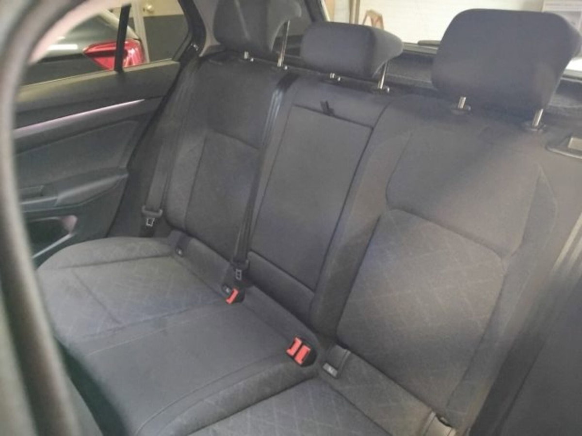 Volkswagen Golf Variant 1.0 eTSI EVO DSG Life (9)