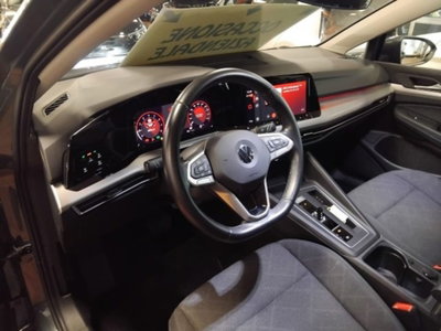 Volkswagen Golf 1.0 eTSI EVO DSG Life (11)