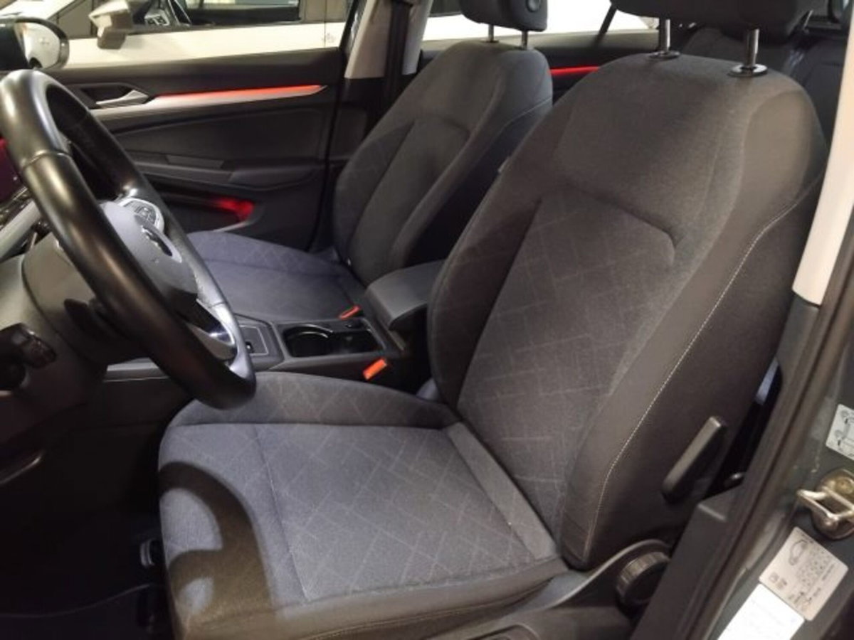 Volkswagen Golf 1.0 eTSI EVO DSG Life (13)