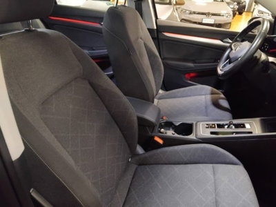 Volkswagen Golf 1.0 eTSI EVO DSG Life (17)