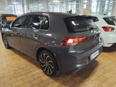Volkswagen Golf 1.0 eTSI EVO DSG Life (5)