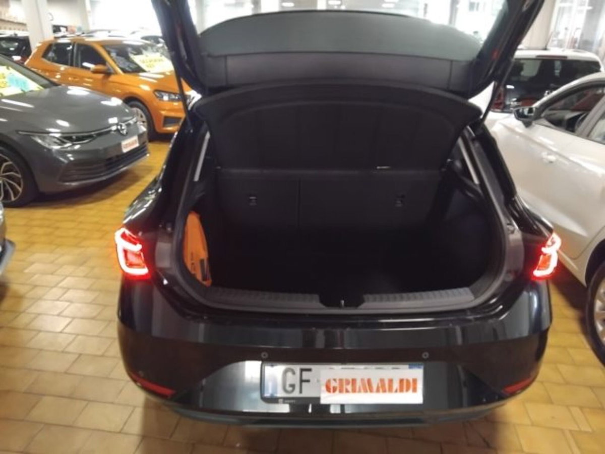 SEAT Leon 2.0 TDI Style (9)