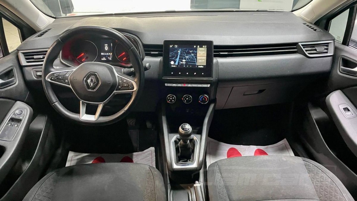 Renault Clio TCe 90 CV 5 porte Business (9)
