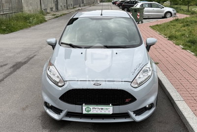 Ford Fiesta 1.6 200CV 3 porte ST 200 (2)