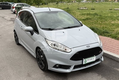 Ford Fiesta 1.6 200CV 3 porte ST 200 (3)