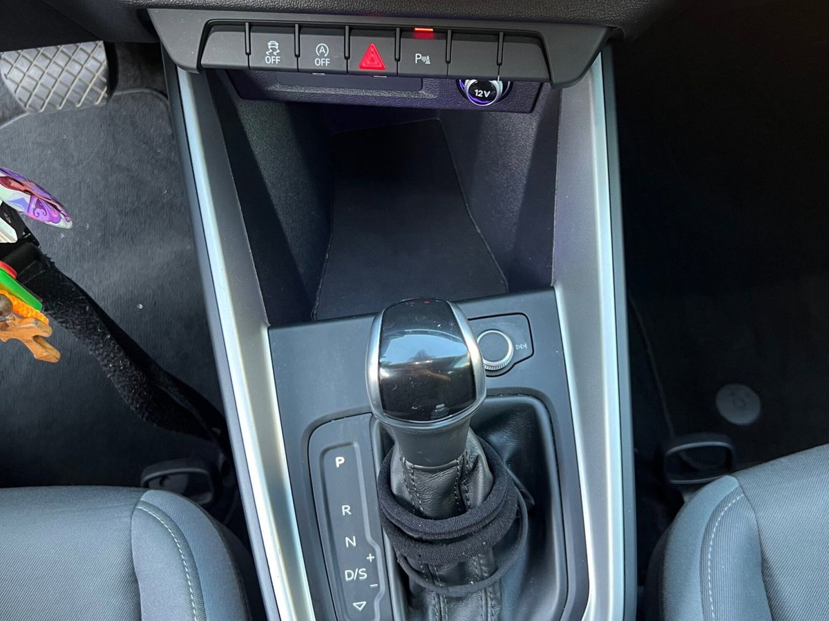 Audi A1 Sportback 30 TFSI S line edition (19)