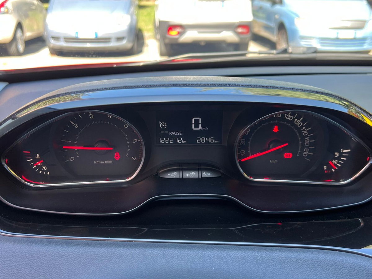 Peugeot 208 68 3 porte Access (10)