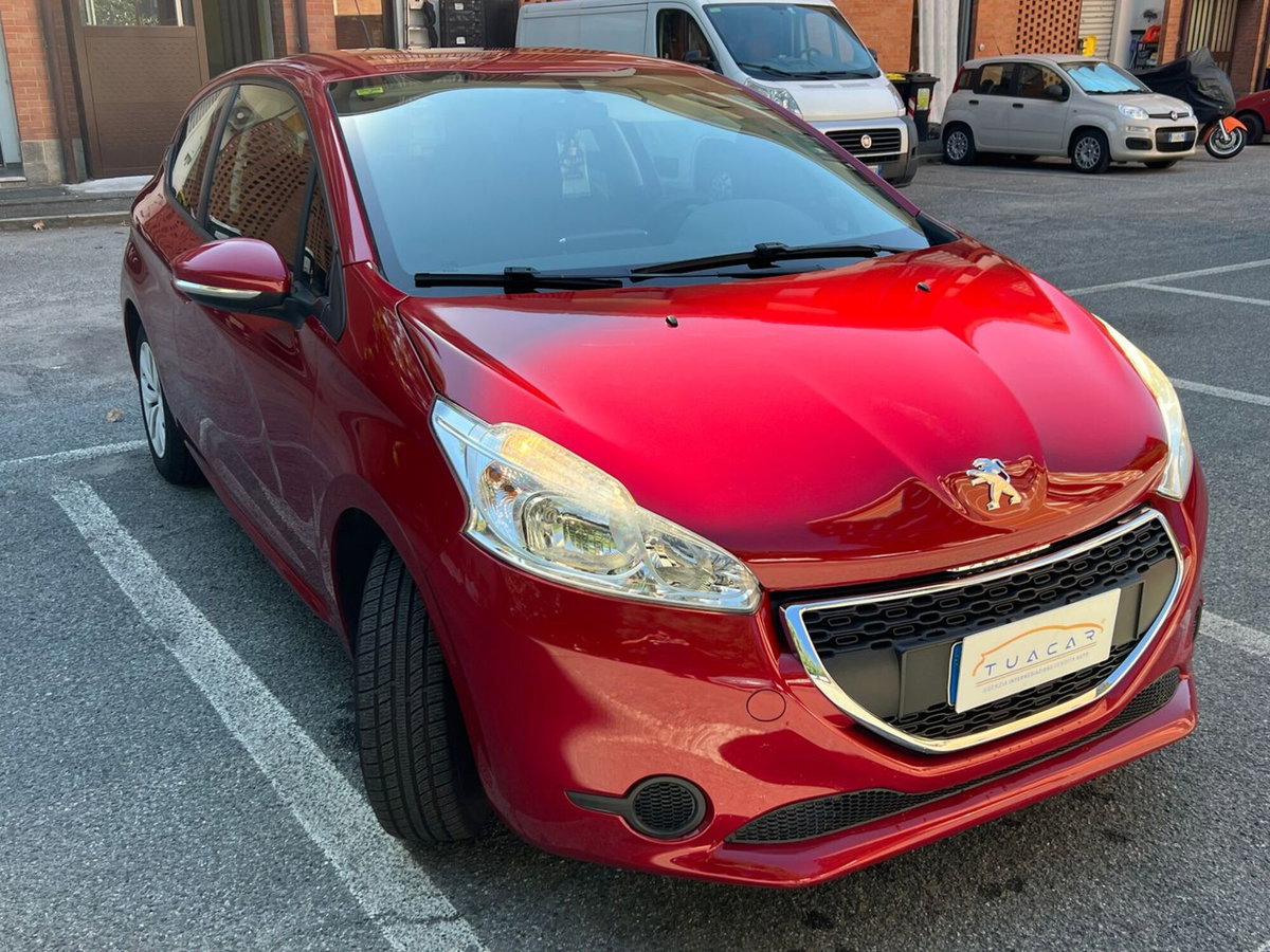 Peugeot 208 68 3 porte Access (2)