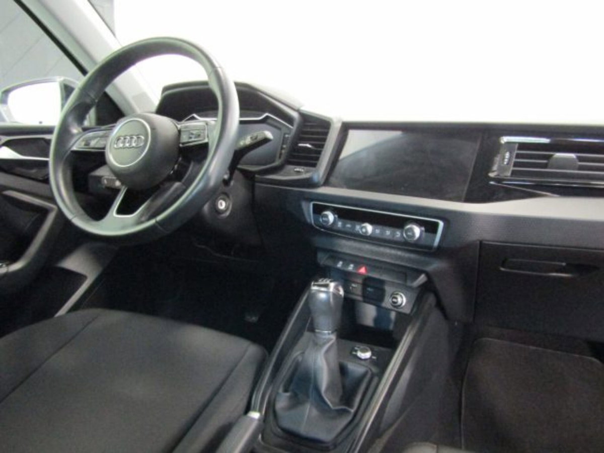 Audi A1 Sportback 30 TFSI Admired (6)