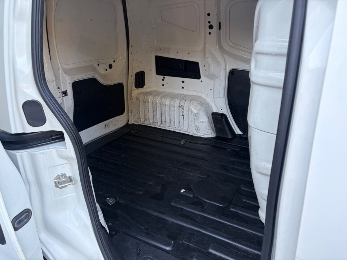 Fiat Fiorino Furgone cargo 1.3 mjt 95cv SX (6)