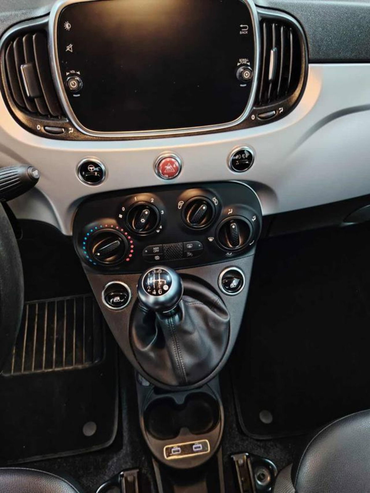 Fiat 500 1.0 Hybrid Sport (7)