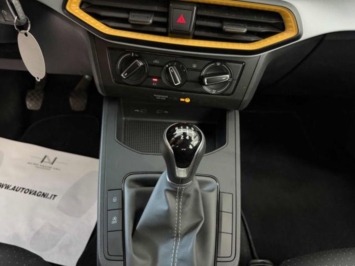 SEAT Ibiza 1.0 TGI 5 porte Style (15)
