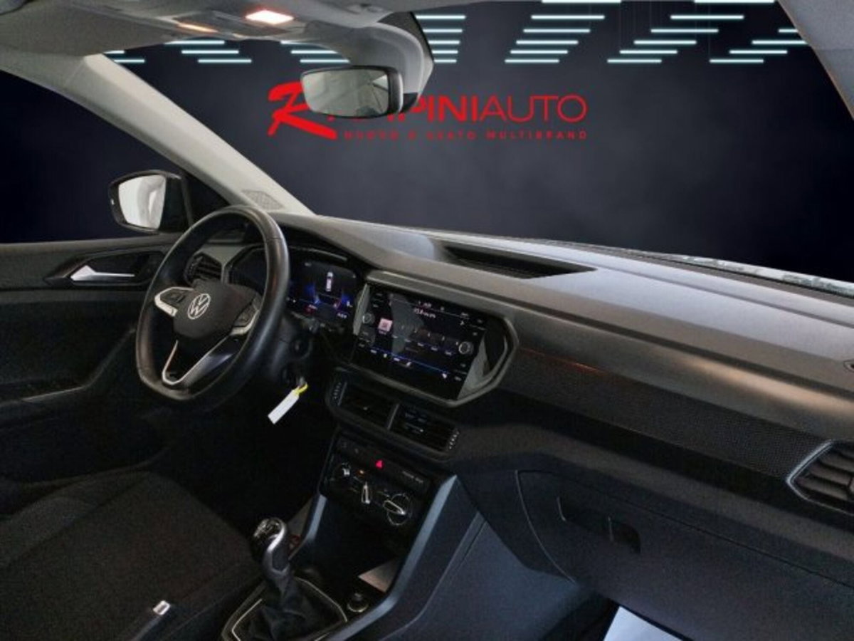 Volkswagen T-Cross 1.0 TSI Style BMT (18)