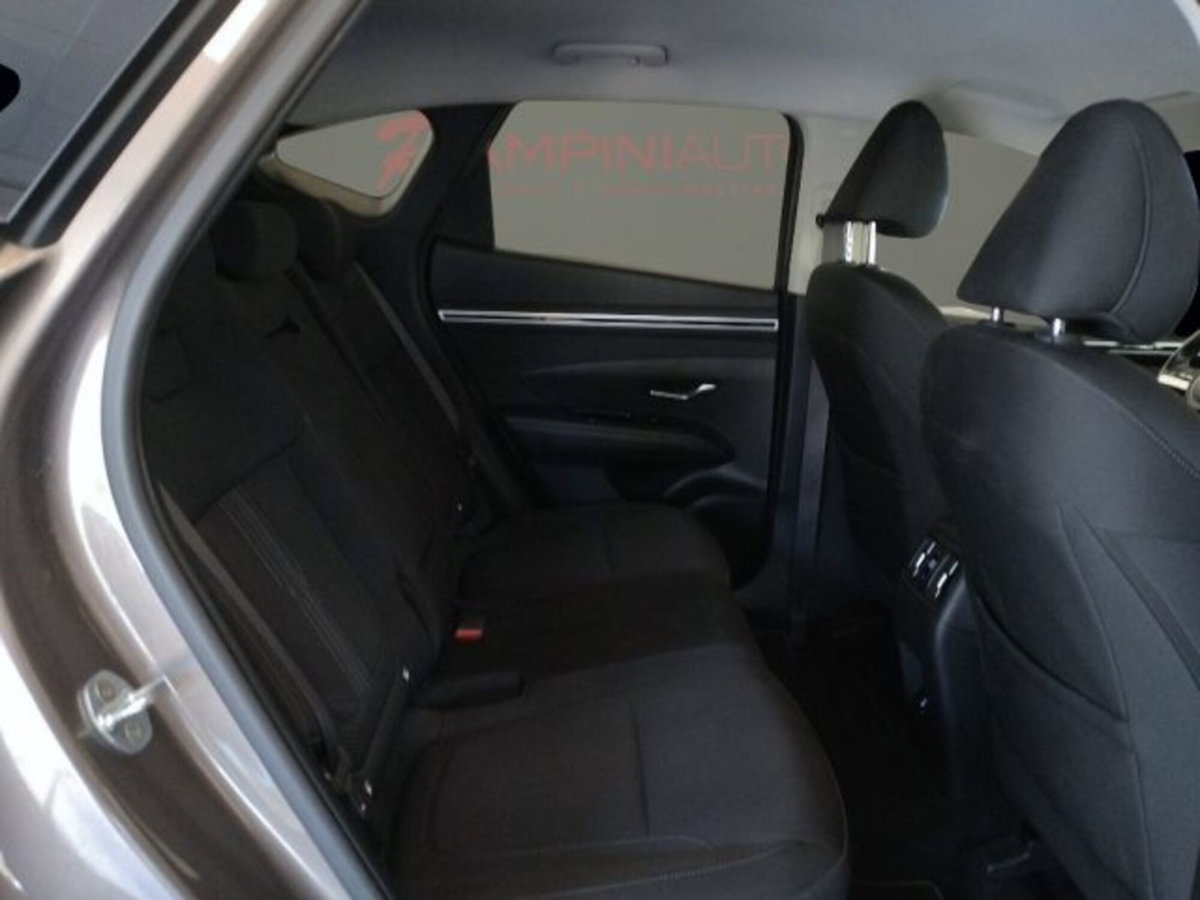 Hyundai Tucson 1.6 CRDi XLine (17)