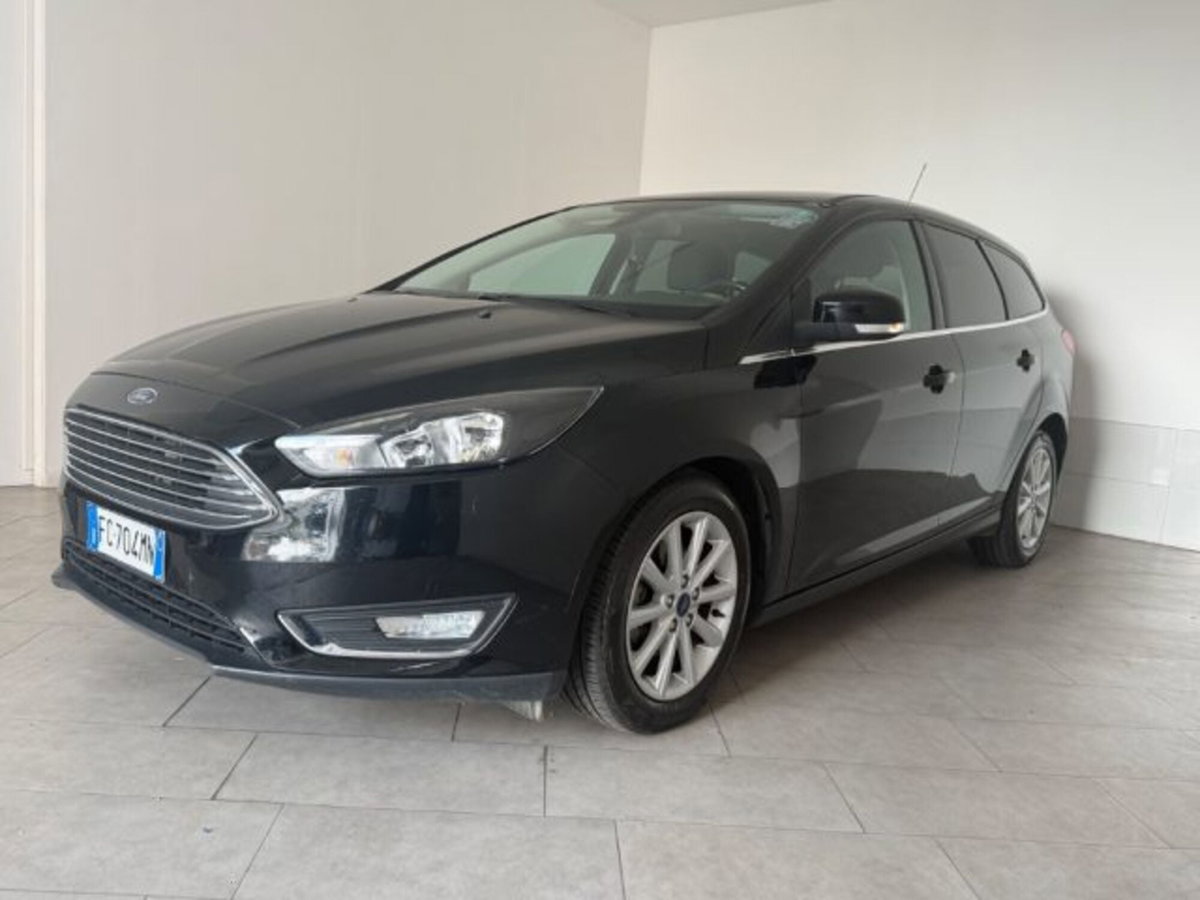 Ford Focus Station Wagon 1.5 TDCi 120 CV Start&Stop SW Titanium X (2)