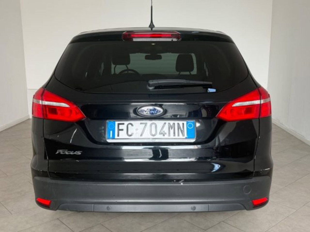 Ford Focus Station Wagon 1.5 TDCi 120 CV Start&Stop SW Titanium X (6)