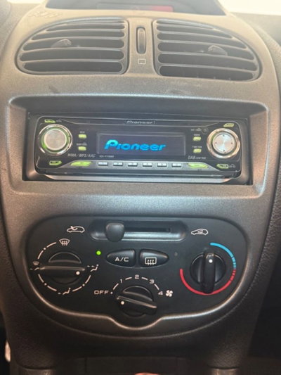 Peugeot 206 3p. XT (13)