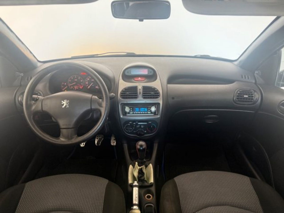 Peugeot 206 3p. XT (9)