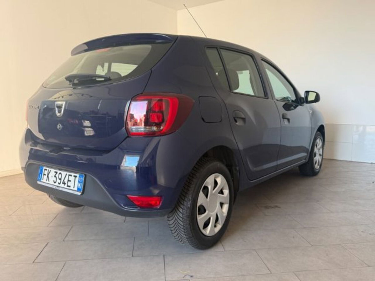 Dacia Sandero 1.0 SCe 12V 75CV Lauréate (2)