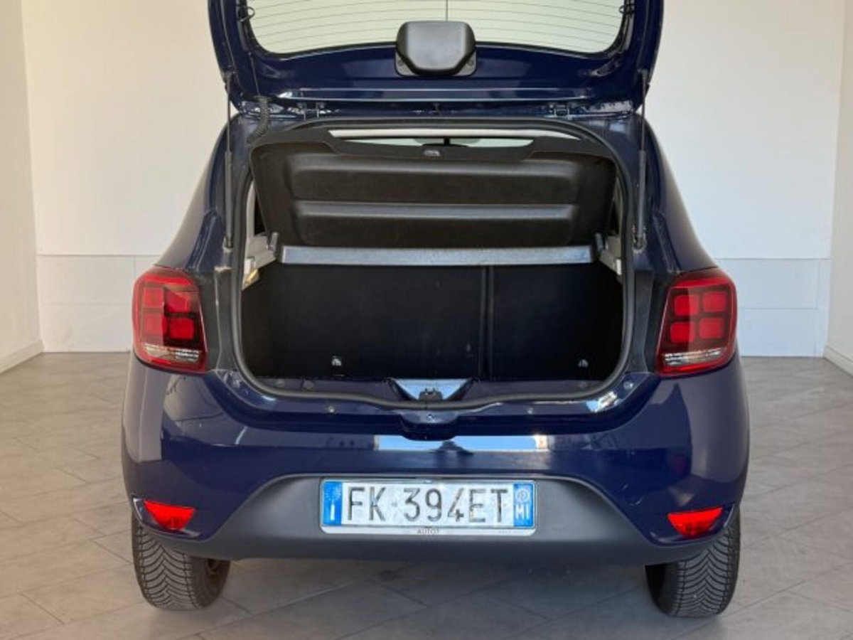 Dacia Sandero 1.0 SCe 12V 75CV Lauréate (4)